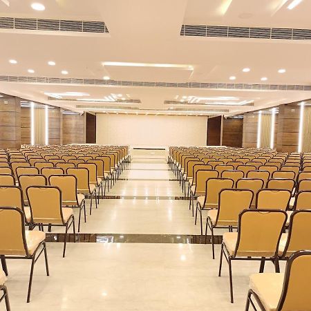 Sri Vishnu Tejam Elite Hotel Narsipatnam Exterior photo